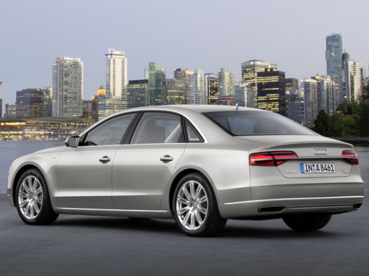 audi-a8-restyling_25 noleggio a lungo termine