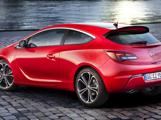 OPEL-ASTRA-at-DRIVELIFE-MAGAZINE_26